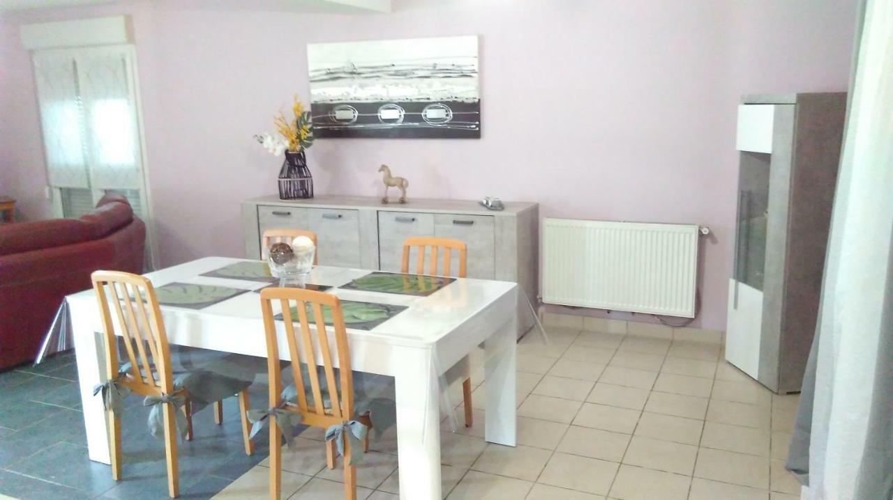 La Maison Du Bonheur Roquetoire